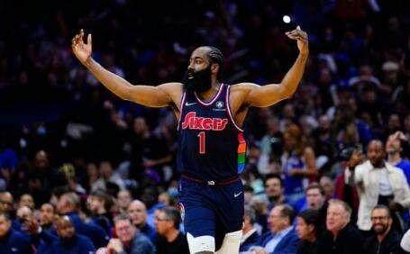 哈登：新赛季所有一切焕然一新 我只想赢得总冠军